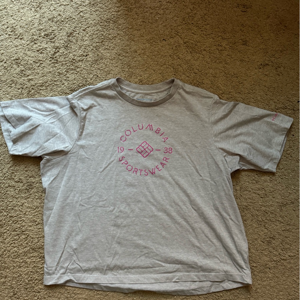 Women’s Columbia Top